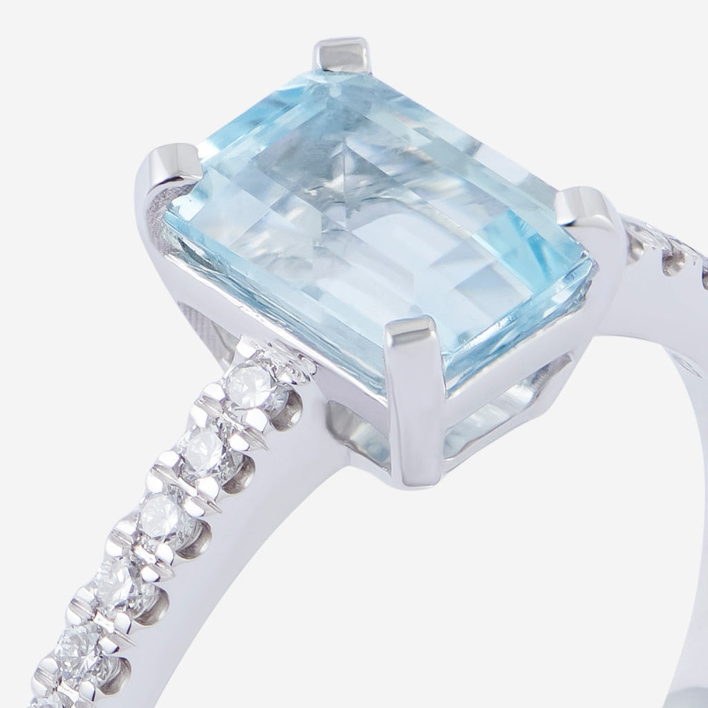 Lemelé-lemelecph-diamond-ring-diamant-ring-aquamarine-emerald-cut-18k-18karat-whitegold-hvidguld-zoom